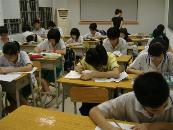 元科中小學(xué)輔導(dǎo)班