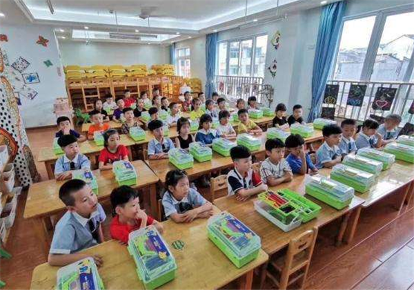德拉學院STEAM教育