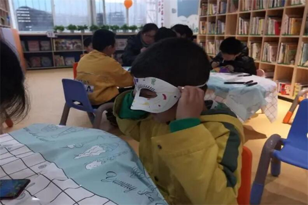 知閱閱讀成長中心加盟